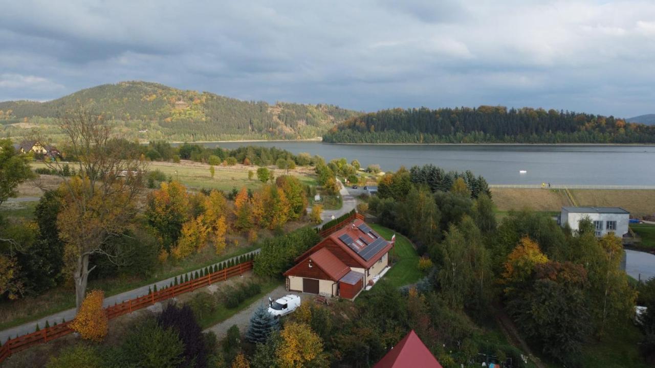 Bukowka Dom Caloroczny W Gorach Nad Jeziorem